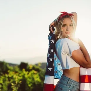 Let's get your glow on this Labor Day weekend