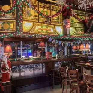 Great spot with holiday decor through the end of January!