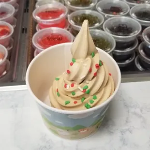 Holly Jolly Cupcake Frozen Yogurt