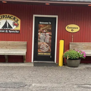 We came for crabs, but on Tuesdays no crabs until 5:30 :(