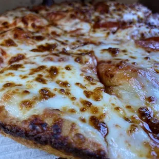 a close up of a pizza