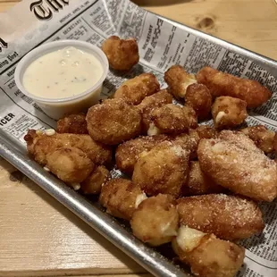 Fried cheese curds