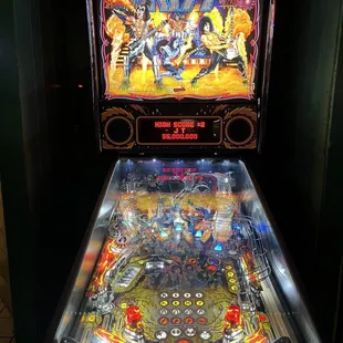 Kiss pinball machine