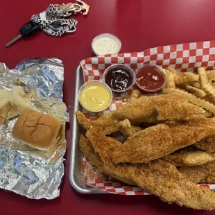 3 Way Combo Basket  Loved the size. Fish and fries were nicely seasoned. Staff were friendly. Highly recommended.