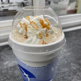 Salted caramel shake