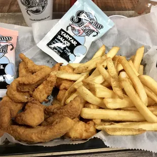 Catfish and shrimp basket with fries