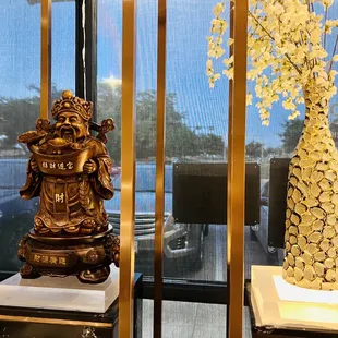 a vase with flowers in it