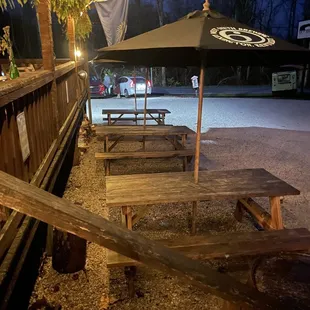 Picnic table seating