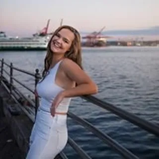 Gabriella W.