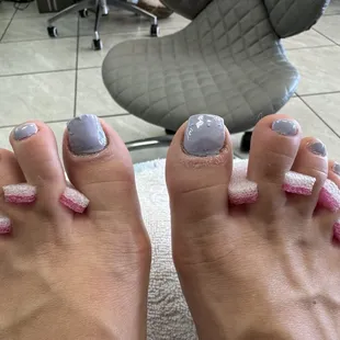 They say a picture's worth a thousand words, so here's a shot of my pedicure today!