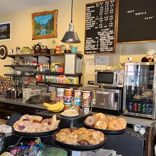 Beverages, pastries, stuff &amp; things (9/21/23)