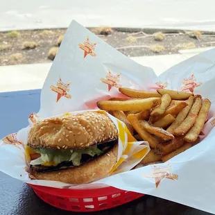 シングルバーガー&amp;クリスピーポテト