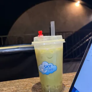 Green Thai tea with boba