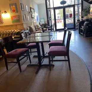 Comfy but nondescript vibe