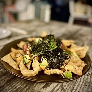 Poke Nachos