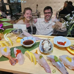 Omakase sushi .