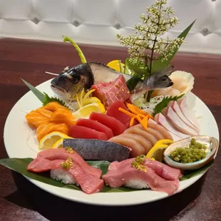 40 pcs sashimi &amp; Toro sushi.
