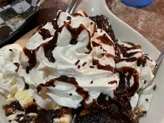 Dave & Amy's