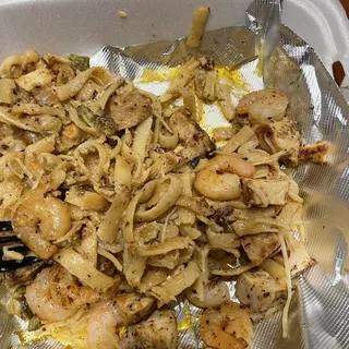 Chicken & Shrimp Alfredo Pasta