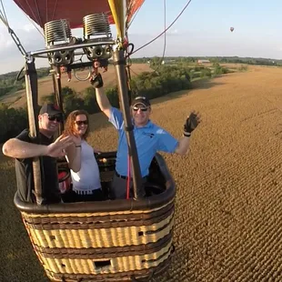 An awesome couple enjoying an exclusive hot air balloon ride for 2 over Louisville, Kentucky