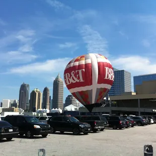 High profile tether in Downtown Atlanta for the BB&amp;T balloon program