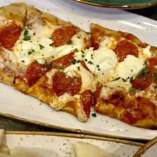 Flat bread pizza