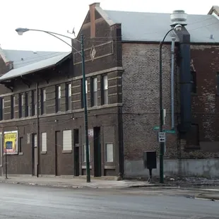 looking northwest across Cermak Road