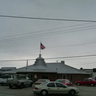 Ole&apos; Glory flying proudly - atop the Capitol.