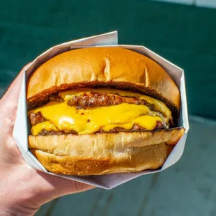 Triple cheese burger