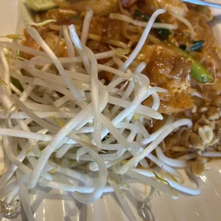 E4. Pad Thai