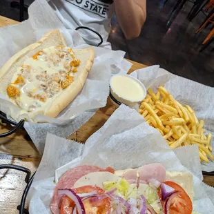 Lawd / we in cheesesteak heaven ..::  ..:: #orlandostate