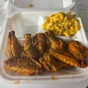 Mamas Wings and Mac N Cheese