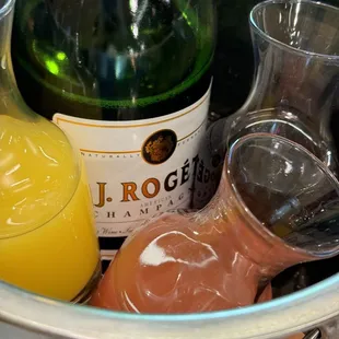 oysters and mussels, drink