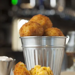 Bacon Mac and Cheese Balls