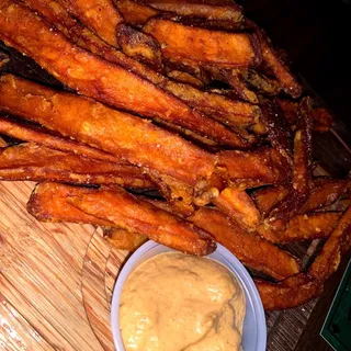 Sweet Potato Fries with Pumpkin Sauce