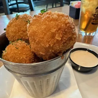 Bacon Mac and Cheese Balls