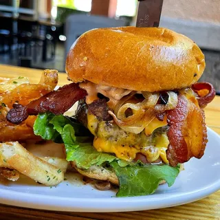 Best Damn Bacon Cheeseburger