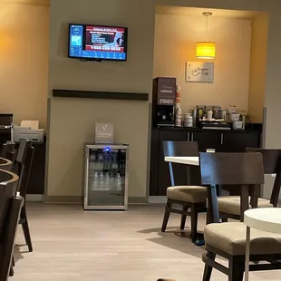 Lobby. Complimentary water.