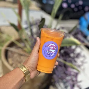 Thai tea. No sweet. No boba. 10/10!