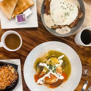 Drunken rancheros and three little pigs hashbrowns skillet