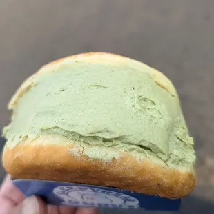MILK CREAM DONUT: Matcha Milk - 4.5/5