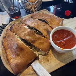 Calzone which was huge and good.