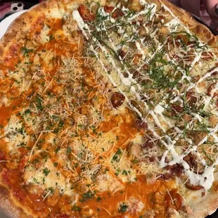 XL 18&quot; half Chicken Bacon Ranch, half Buffalo Chicken