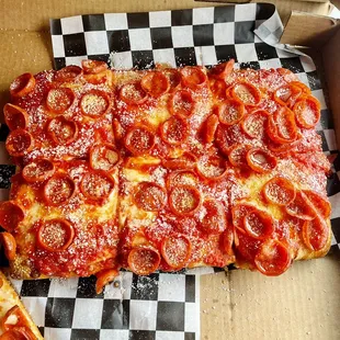 Detroit Style Pepperoni Pie