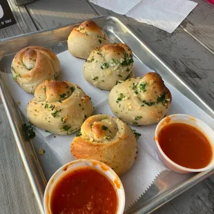 Garlic Knots (3)