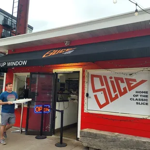 Slice storefront