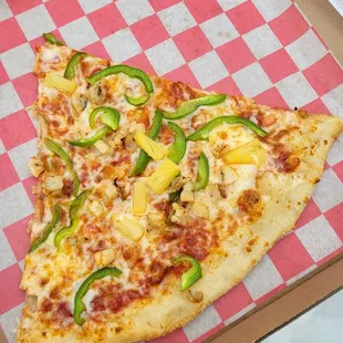 Pineapple chicken pizza