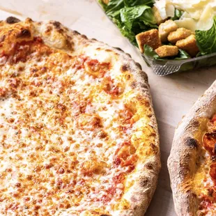 CHEESE PIZZA:
Fresh Pizza Sauce, Mozzarella cheese