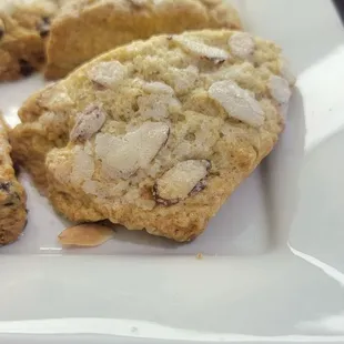 Almond scones