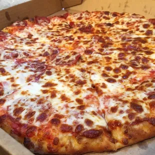 Cheese pizza that&apos;s made with quality ingredients